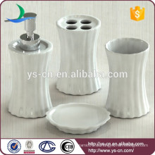 Neue Badezimmerset Keramik, weißes Porzellan Vertikal Streifen Bad Zubehör